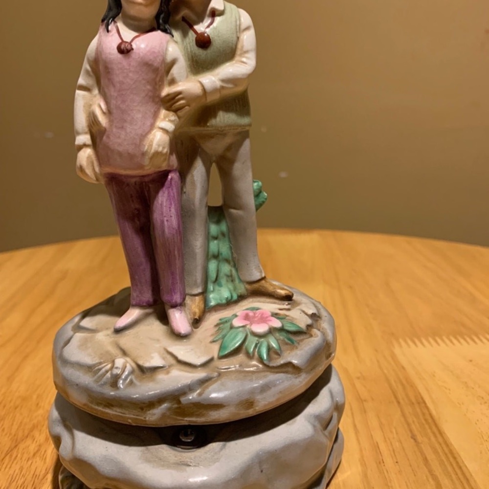 Vintage 1970s Music Box Theme From Movie ( Love Story)